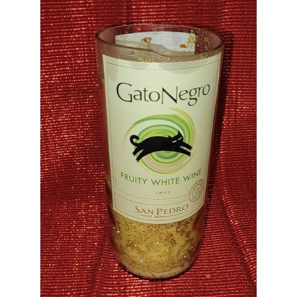 Upcycled GatoNegro Wineglass Soy Candle